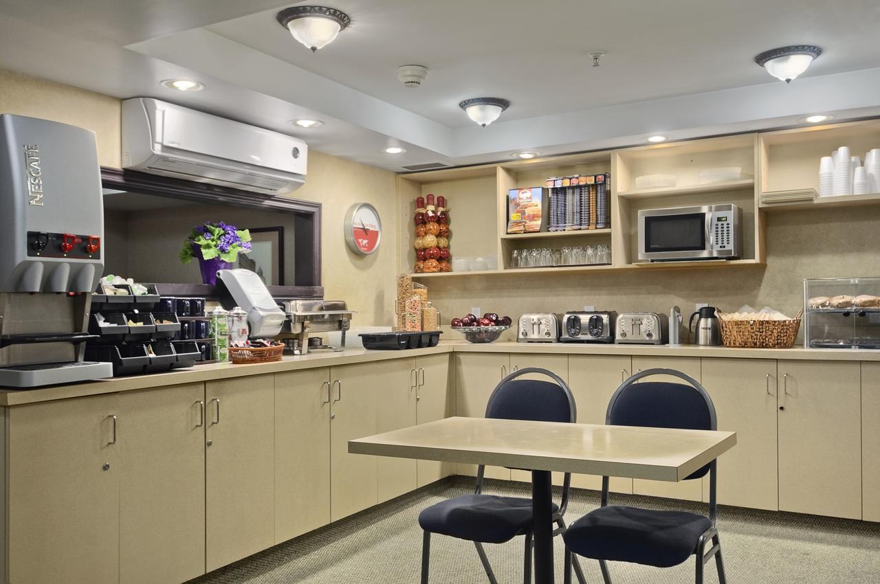Ramada Limited Downtown Vancouver Extérieur photo
