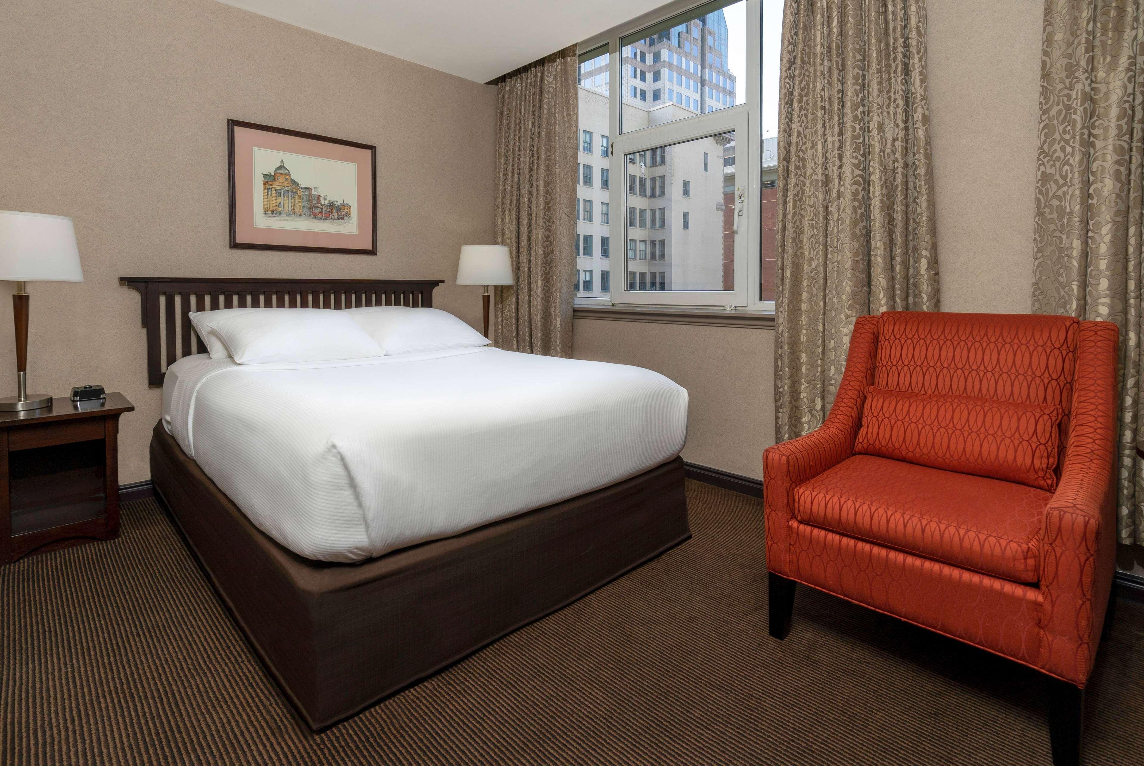 Ramada Limited Downtown Vancouver Extérieur photo
