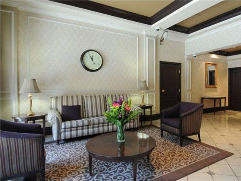Ramada Limited Downtown Vancouver Extérieur photo
