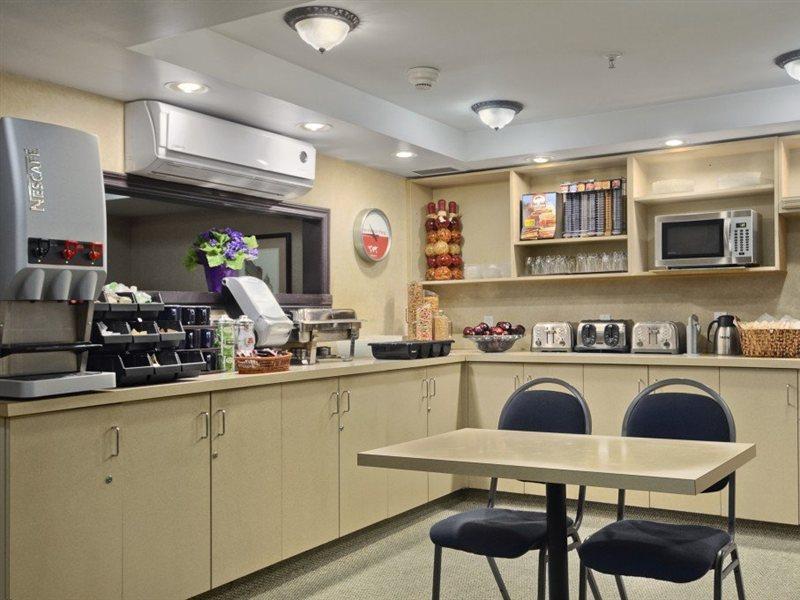 Ramada Limited Downtown Vancouver Extérieur photo